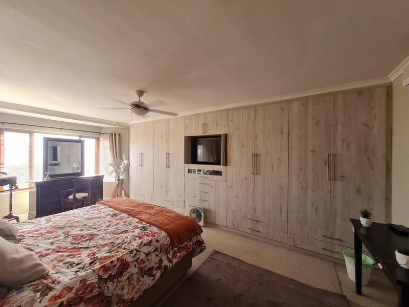 To Let 4 Bedroom Property for Rent in Rome Glen Western Cape